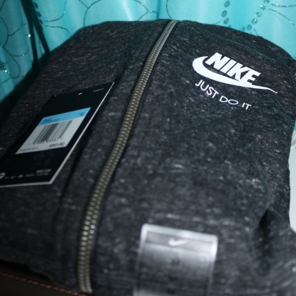 Girls Nike Zip Up Jacket